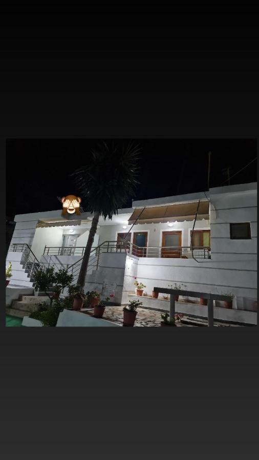 Villa Gezimi คซามิล ภายนอก รูปภาพ