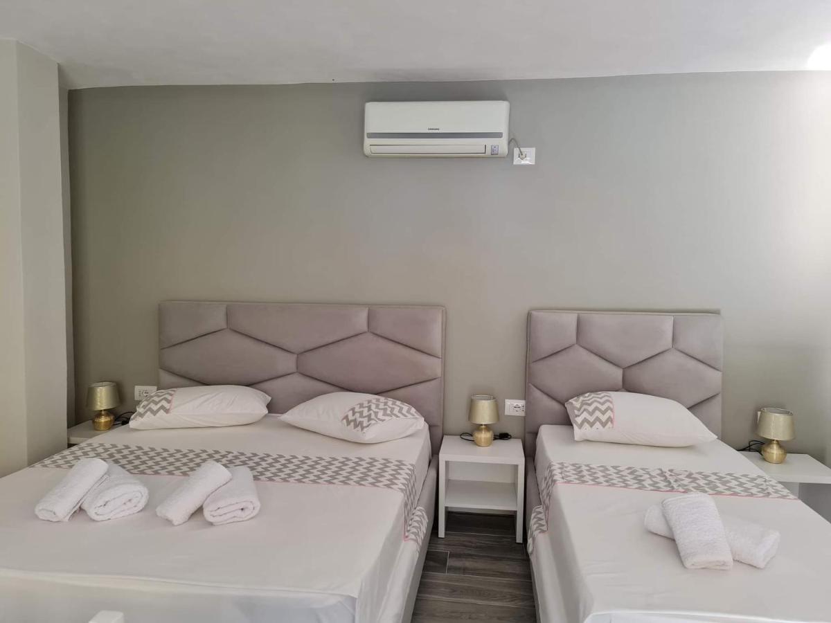 Villa Gezimi คซามิล ภายนอก รูปภาพ